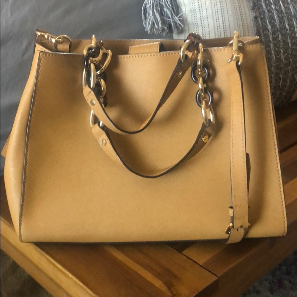 Michael Kors tote